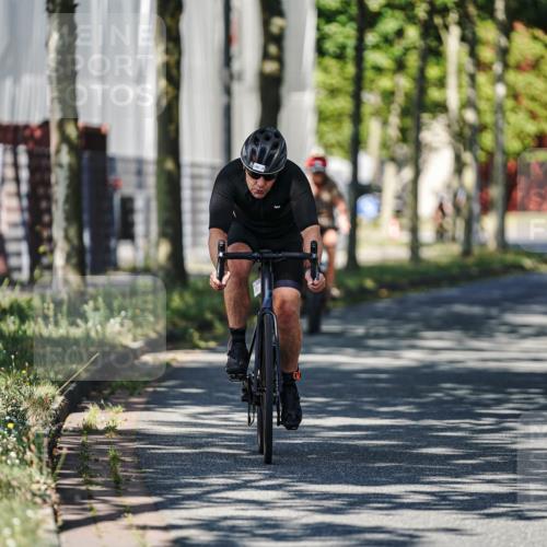09.08.2026 - GEWOBA Citytriathlon Bremen Michael Burmester http://msf.ph/oto/9946049 09.08.2026 10:49:05 Radfahren 294, 388 meine-sportfotos.de