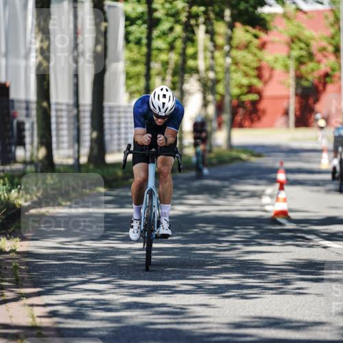 09.08.2026 - GEWOBA Citytriathlon Bremen Michael Burmester http://msf.ph/oto/9946072 09.08.2026 10:49:33 Radfahren 299, 320, 413, 454, 508 meine-sportfotos.de