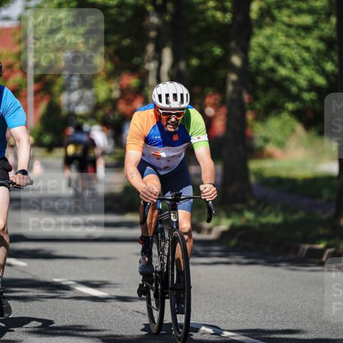 09.08.2026 - GEWOBA Citytriathlon Bremen Michael Burmester http://msf.ph/oto/9946103 09.08.2026 10:50:13 Radfahren 27, 39, 129, 189, 215, 288, 334, 385, 419, 458, 489 meine-sportfotos.de