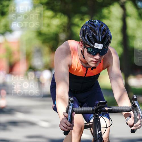 09.08.2026 - GEWOBA Citytriathlon Bremen Michael Burmester http://msf.ph/oto/9946105 09.08.2026 10:50:14 Radfahren 27, 39, 129, 189, 215, 288, 334, 385, 419, 457, 458, 489 meine-sportfotos.de