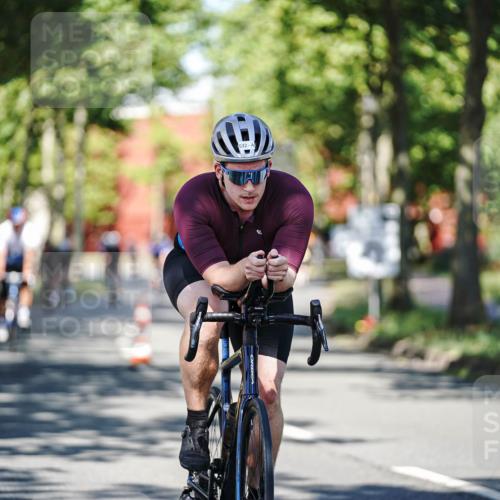 09.08.2026 - GEWOBA Citytriathlon Bremen Michael Burmester http://msf.ph/oto/9946121 09.08.2026 10:50:37 Radfahren 1, 7, 63, 83, 337, 350, 450, 470, 481, 482, 486, 532 meine-sportfotos.de
