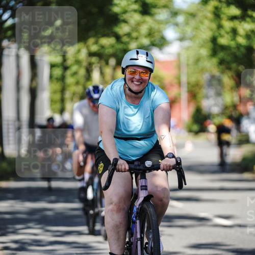 09.08.2026 - GEWOBA Citytriathlon Bremen Michael Burmester http://msf.ph/oto/9946127 09.08.2026 10:50:41 Radfahren 1, 7, 83, 313, 337, 450, 470, 481, 482, 486, 526, 532 meine-sportfotos.de