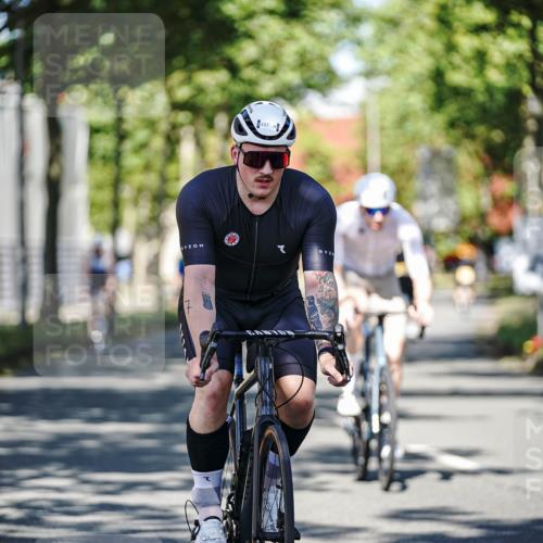 09.08.2026 - GEWOBA Citytriathlon Bremen Michael Burmester http://msf.ph/oto/9946135 09.08.2026 10:50:45 Radfahren 1, 7, 83, 137, 167, 313, 337, 470, 481, 482, 486, 526, 532 meine-sportfotos.de