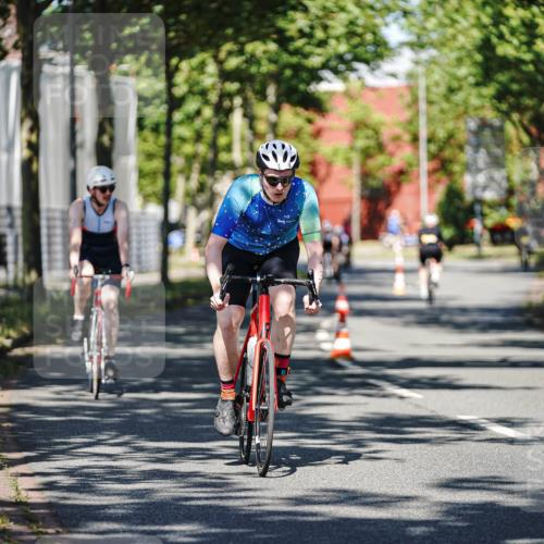 09.08.2026 - GEWOBA Citytriathlon Bremen Michael Burmester http://msf.ph/oto/9946137 09.08.2026 10:50:48 Radfahren 1, 7, 83, 137, 167, 313, 330, 337, 370, 452, 470, 481, 482, 486, 526, 532 meine-sportfotos.de