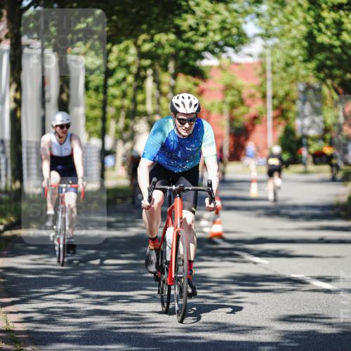 09.08.2026 - GEWOBA Citytriathlon Bremen Michael Burmester http://msf.ph/oto/9946138 09.08.2026 10:50:48 Radfahren 1, 7, 83, 137, 167, 313, 330, 337, 370, 452, 470, 481, 482, 486, 526, 532 meine-sportfotos.de