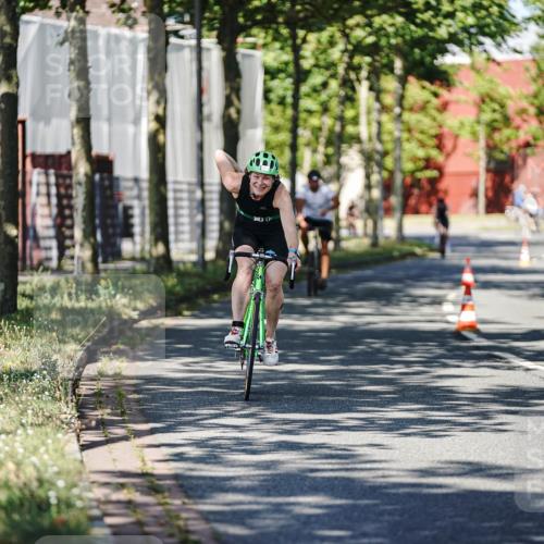 09.08.2026 - GEWOBA Citytriathlon Bremen Michael Burmester http://msf.ph/oto/9946157 09.08.2026 10:51:01 Radfahren 137, 167, 173, 311, 313, 330, 344, 370, 452, 453, 493, 503 meine-sportfotos.de