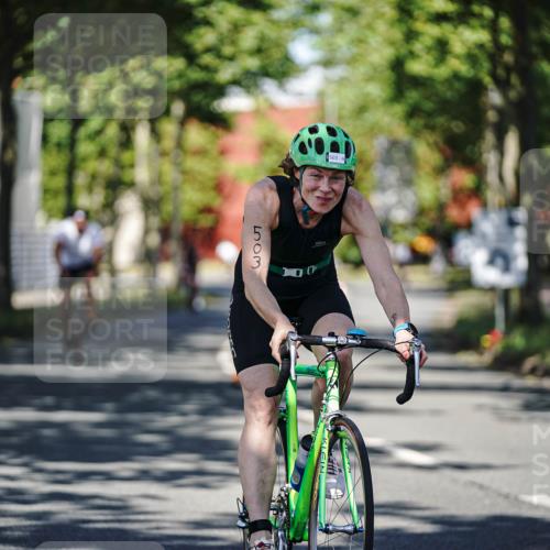 09.08.2026 - GEWOBA Citytriathlon Bremen Michael Burmester http://msf.ph/oto/9946160 09.08.2026 10:51:02 Radfahren 137, 167, 173, 311, 330, 344, 370, 452, 453, 493, 503 meine-sportfotos.de
