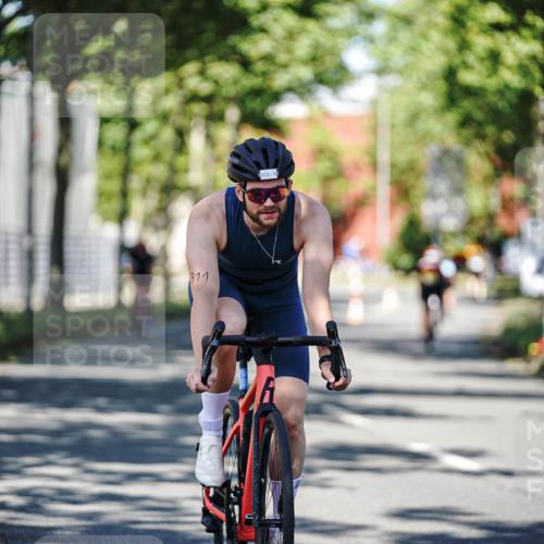 09.08.2026 - GEWOBA Citytriathlon Bremen Michael Burmester http://msf.ph/oto/9946167 09.08.2026 10:51:10 Radfahren 173, 311, 344, 453, 456, 493, 500, 503 meine-sportfotos.de