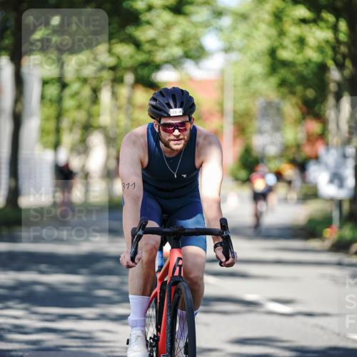 09.08.2026 - GEWOBA Citytriathlon Bremen Michael Burmester http://msf.ph/oto/9946168 09.08.2026 10:51:11 Radfahren 173, 311, 344, 453, 456, 493, 500, 503 meine-sportfotos.de