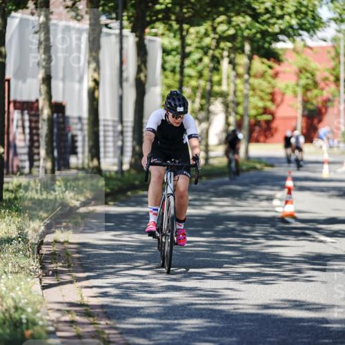09.08.2026 - GEWOBA Citytriathlon Bremen Michael Burmester http://msf.ph/oto/9946175 09.08.2026 10:51:19 Radfahren 311, 397, 456, 500 meine-sportfotos.de