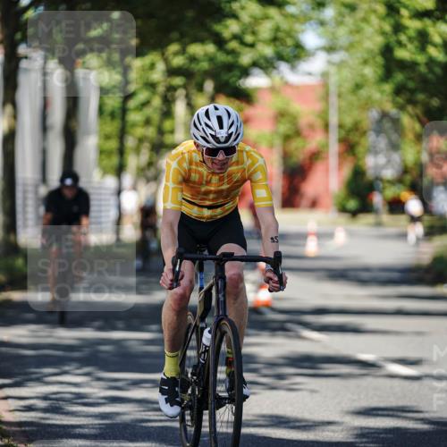 09.08.2026 - GEWOBA Citytriathlon Bremen Michael Burmester http://msf.ph/oto/9946186 09.08.2026 10:51:43 Radfahren 47, 57, 95, 209 meine-sportfotos.de