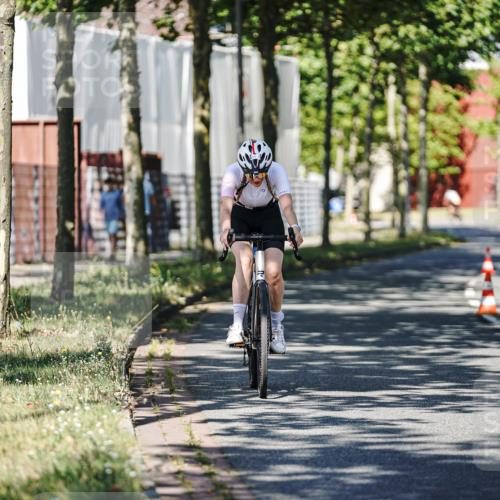 09.08.2026 - GEWOBA Citytriathlon Bremen Michael Burmester http://msf.ph/oto/9946215 09.08.2026 10:52:21 Radfahren 15, 43, 374, 443, 483 meine-sportfotos.de