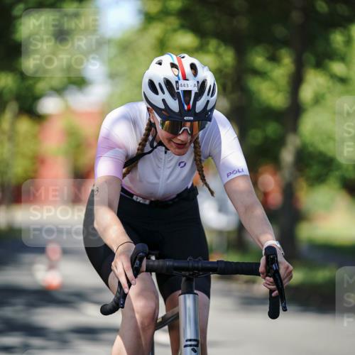09.08.2026 - GEWOBA Citytriathlon Bremen Michael Burmester http://msf.ph/oto/9946218 09.08.2026 10:52:22 Radfahren 15, 43, 374, 443, 483 meine-sportfotos.de