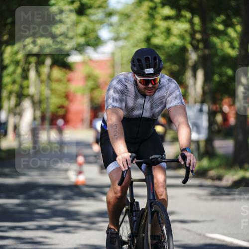 09.08.2026 - GEWOBA Citytriathlon Bremen Michael Burmester http://msf.ph/oto/9946234 09.08.2026 10:52:49 Radfahren 181, 241, 305, 445, 521 meine-sportfotos.de