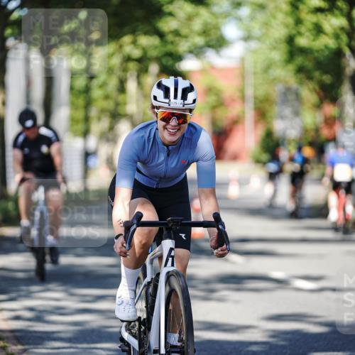 09.08.2026 - GEWOBA Citytriathlon Bremen Michael Burmester http://msf.ph/oto/9946245 09.08.2026 10:53:05 Radfahren 23, 29, 175, 233, 241, 353, 445 meine-sportfotos.de