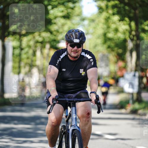 09.08.2026 - GEWOBA Citytriathlon Bremen Michael Burmester http://msf.ph/oto/9946249 09.08.2026 10:53:06 Radfahren 23, 29, 175, 233, 241, 353 meine-sportfotos.de