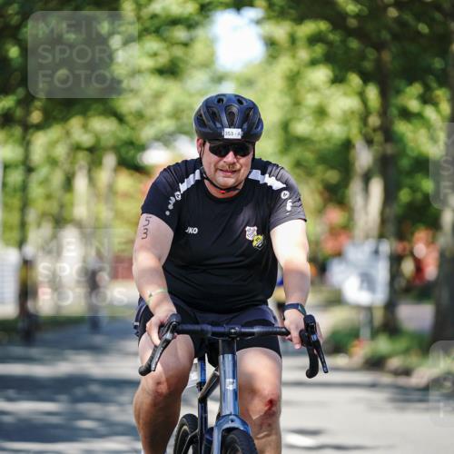 09.08.2026 - GEWOBA Citytriathlon Bremen Michael Burmester http://msf.ph/oto/9946250 09.08.2026 10:53:06 Radfahren 23, 29, 175, 233, 241, 353 meine-sportfotos.de
