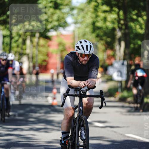 09.08.2026 - GEWOBA Citytriathlon Bremen Michael Burmester http://msf.ph/oto/9946266 09.08.2026 10:53:24 Radfahren 3, 19, 21, 29, 139, 151, 179, 423, 439, 461, 474, 477, 495, 522 meine-sportfotos.de