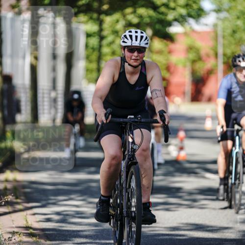 09.08.2026 - GEWOBA Citytriathlon Bremen Michael Burmester http://msf.ph/oto/9946275 09.08.2026 10:53:32 Radfahren 3, 19, 21, 107, 139, 151, 179, 423, 439, 461, 477, 495, 522 meine-sportfotos.de