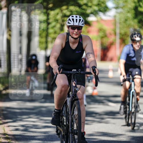 09.08.2026 - GEWOBA Citytriathlon Bremen Michael Burmester http://msf.ph/oto/9946276 09.08.2026 10:53:32 Radfahren 3, 19, 21, 107, 139, 151, 179, 423, 439, 461, 477, 495, 522 meine-sportfotos.de