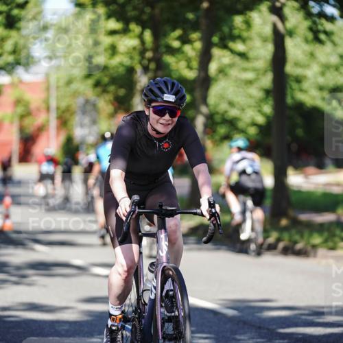 09.08.2026 - GEWOBA Citytriathlon Bremen Michael Burmester http://msf.ph/oto/9946288 09.08.2026 10:53:44 Radfahren 3, 107, 153, 292, 433, 439, 492, 501 meine-sportfotos.de