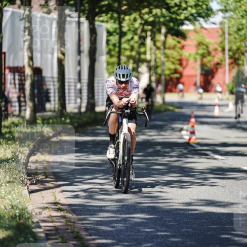09.08.2026 - GEWOBA Citytriathlon Bremen Michael Burmester http://msf.ph/oto/9946302 09.08.2026 10:54:00 Radfahren 193, 247, 292, 367, 473, 492, 501 meine-sportfotos.de