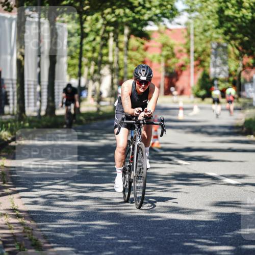 09.08.2026 - GEWOBA Citytriathlon Bremen Michael Burmester http://msf.ph/oto/9946307 09.08.2026 10:54:02 Radfahren 193, 247, 367, 473, 501 meine-sportfotos.de