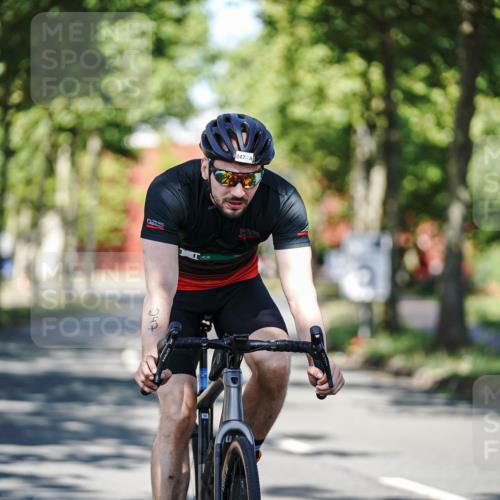 09.08.2026 - GEWOBA Citytriathlon Bremen Michael Burmester http://msf.ph/oto/9946312 09.08.2026 10:54:06 Radfahren 193, 247, 367, 473 meine-sportfotos.de