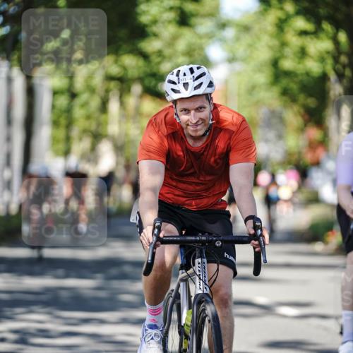 09.08.2026 - GEWOBA Citytriathlon Bremen Michael Burmester http://msf.ph/oto/9946316 09.08.2026 10:54:23 Radfahren 13, 33, 87, 111, 223, 331, 436, 509 meine-sportfotos.de