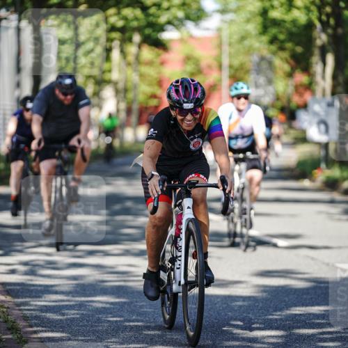 09.08.2026 - GEWOBA Citytriathlon Bremen Michael Burmester http://msf.ph/oto/9946327 09.08.2026 10:54:30 Radfahren 13, 17, 33, 87, 111, 143, 185, 195, 223, 331, 436, 467, 490, 509, 514 meine-sportfotos.de