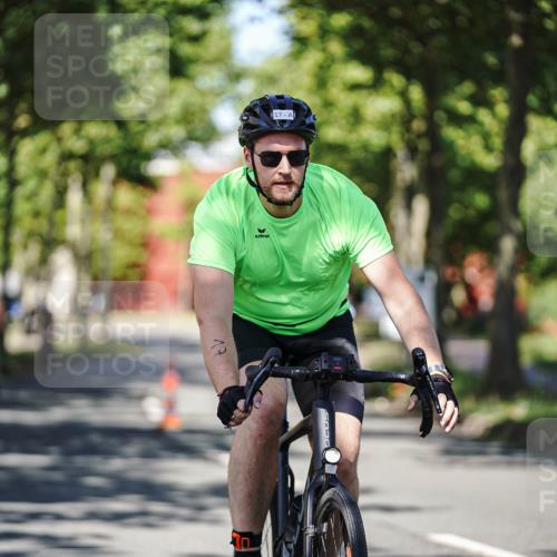 09.08.2026 - GEWOBA Citytriathlon Bremen Michael Burmester http://msf.ph/oto/9946338 09.08.2026 10:54:36 Radfahren 13, 17, 33, 87, 111, 143, 185, 195, 331, 436, 467, 490, 509, 514, 531 meine-sportfotos.de