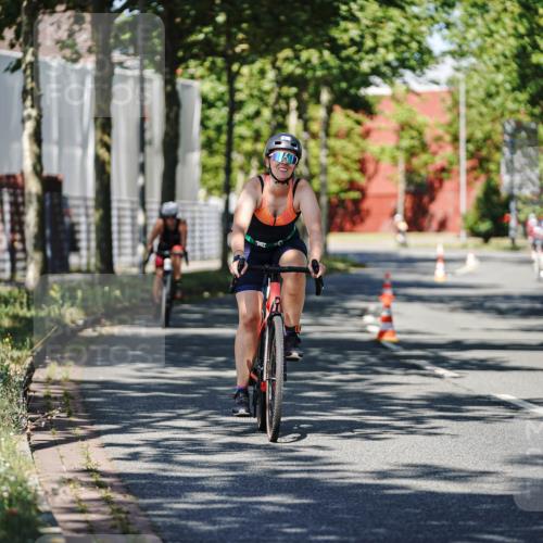 09.08.2026 - GEWOBA Citytriathlon Bremen Michael Burmester http://msf.ph/oto/9946339 09.08.2026 10:54:39 Radfahren 17, 33, 87, 111, 143, 185, 195, 331, 467, 490, 514, 531 meine-sportfotos.de