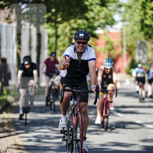 09.08.2026 - GEWOBA Citytriathlon Bremen Michael Burmester http://msf.ph/oto/9946364 09.08.2026 10:55:03 Radfahren 37, 135, 201, 207, 303, 390, 444, 471, 476, 513, 530 meine-sportfotos.de