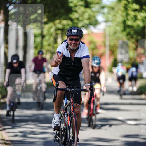 09.08.2026 - GEWOBA Citytriathlon Bremen Michael Burmester http://msf.ph/oto/9946365 09.08.2026 10:55:03 Radfahren 37, 135, 201, 207, 303, 390, 444, 471, 476, 513, 530 meine-sportfotos.de