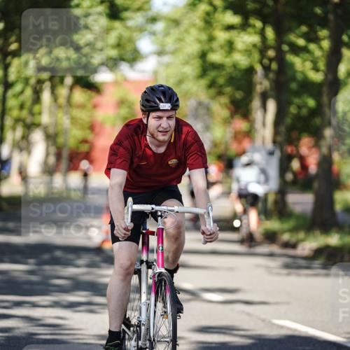 09.08.2026 - GEWOBA Citytriathlon Bremen Michael Burmester http://msf.ph/oto/9946386 09.08.2026 10:55:20 Radfahren 53, 123, 169, 187, 237, 471, 527 meine-sportfotos.de