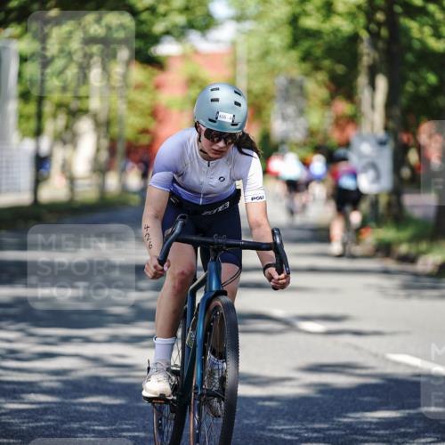 09.08.2026 - GEWOBA Citytriathlon Bremen Michael Burmester http://msf.ph/oto/9946399 09.08.2026 10:55:39 Radfahren 45, 119, 426, 440, 488, 494 meine-sportfotos.de