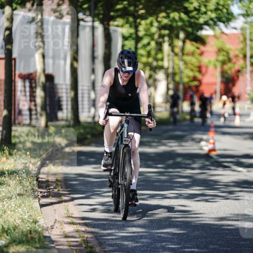 09.08.2026 - GEWOBA Citytriathlon Bremen Michael Burmester http://msf.ph/oto/9946401 09.08.2026 10:55:41 Radfahren 45, 93, 119, 426, 440, 488, 494 meine-sportfotos.de