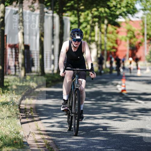 09.08.2026 - GEWOBA Citytriathlon Bremen Michael Burmester http://msf.ph/oto/9946402 09.08.2026 10:55:41 Radfahren 45, 93, 119, 426, 440, 488, 494 meine-sportfotos.de