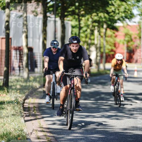 09.08.2026 - GEWOBA Citytriathlon Bremen Michael Burmester http://msf.ph/oto/9946406 09.08.2026 10:55:48 Radfahren 31, 45, 93, 119, 155, 157, 426, 440, 494 meine-sportfotos.de