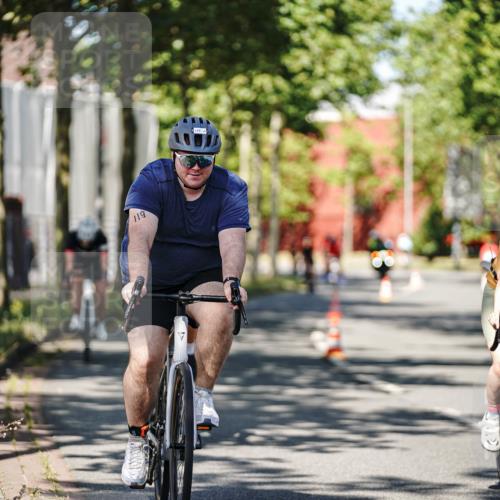 09.08.2026 - GEWOBA Citytriathlon Bremen Michael Burmester http://msf.ph/oto/9946408 09.08.2026 10:55:49 Radfahren 31, 45, 93, 119, 155, 157, 426, 440, 494 meine-sportfotos.de