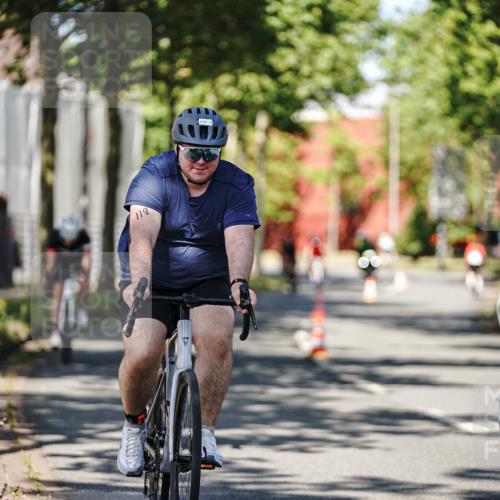 09.08.2026 - GEWOBA Citytriathlon Bremen Michael Burmester http://msf.ph/oto/9946409 09.08.2026 10:55:49 Radfahren 31, 45, 93, 119, 155, 157, 426, 440, 494 meine-sportfotos.de