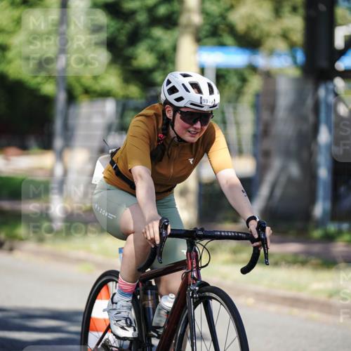 09.08.2026 - GEWOBA Citytriathlon Bremen Michael Burmester http://msf.ph/oto/9946411 09.08.2026 10:55:50 Radfahren 31, 41, 45, 93, 119, 155, 157, 211, 426, 440, 491, 494 meine-sportfotos.de