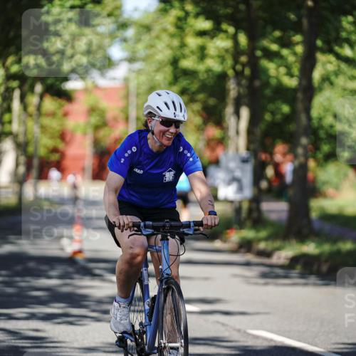 09.08.2026 - GEWOBA Citytriathlon Bremen Michael Burmester http://msf.ph/oto/9946438 09.08.2026 10:56:17 Radfahren 55, 61, 67, 163, 225 meine-sportfotos.de