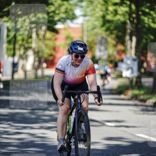 09.08.2026 - GEWOBA Citytriathlon Bremen Michael Burmester http://msf.ph/oto/9946447 09.08.2026 10:56:28 Radfahren 61, 67, 163, 217, 225 meine-sportfotos.de