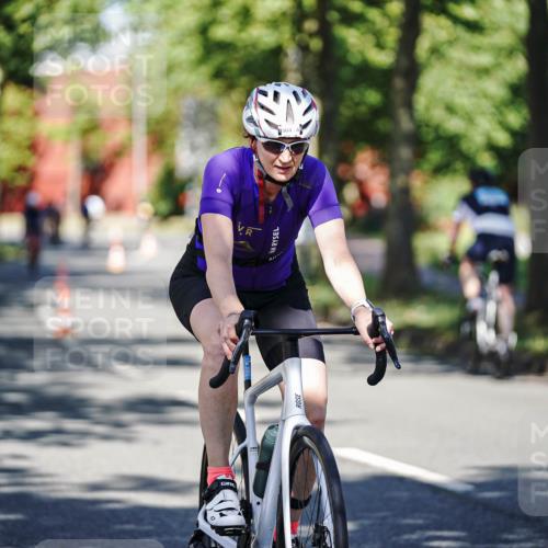 09.08.2026 - GEWOBA Citytriathlon Bremen Michael Burmester http://msf.ph/oto/9946457 09.08.2026 10:56:49 Radfahren 75, 113, 147, 149, 480, 504 meine-sportfotos.de