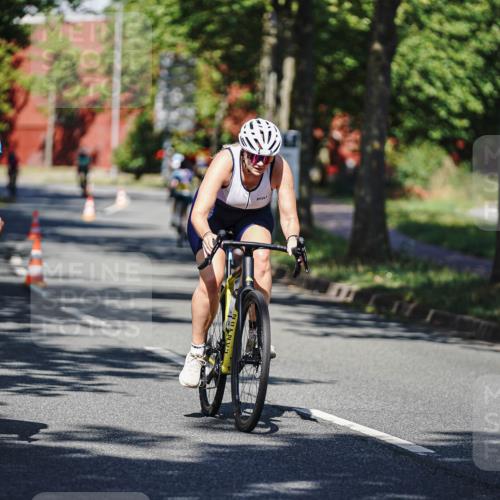 09.08.2026 - GEWOBA Citytriathlon Bremen Michael Burmester http://msf.ph/oto/9946469 09.08.2026 10:57:01 Radfahren 35, 85, 113, 399, 460, 480 meine-sportfotos.de