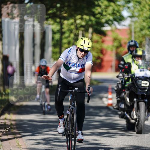 09.08.2026 - GEWOBA Citytriathlon Bremen Michael Burmester http://msf.ph/oto/9946502 09.08.2026 10:57:53 Radfahren 171, 434, 446, 462 meine-sportfotos.de