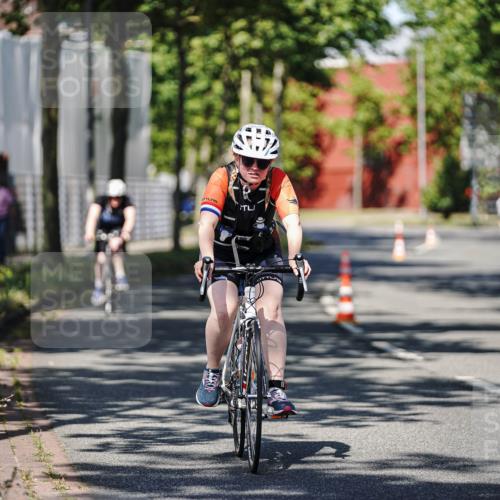 09.08.2026 - GEWOBA Citytriathlon Bremen Michael Burmester http://msf.ph/oto/9946506 09.08.2026 10:57:55 Radfahren 171, 434, 446, 462 meine-sportfotos.de