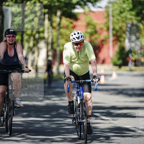 09.08.2026 - GEWOBA Citytriathlon Bremen Michael Burmester http://msf.ph/oto/9946525 09.08.2026 10:59:12 Radfahren 5, 115, 429, 466, 499 meine-sportfotos.de