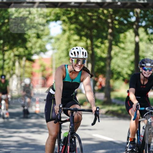 09.08.2026 - GEWOBA Citytriathlon Bremen Michael Burmester http://msf.ph/oto/9946550 09.08.2026 11:00:38 Radfahren 73, 91, 127, 161, 165, 415, 424, 425 meine-sportfotos.de